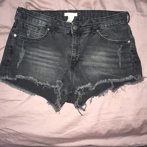 Black H&M jean shorts